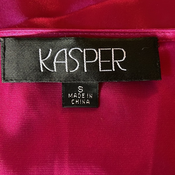 Kasper Ruffle Front Top - Picture 5 of 7